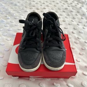 Air Jordan’s size 4. Nike. Like new.